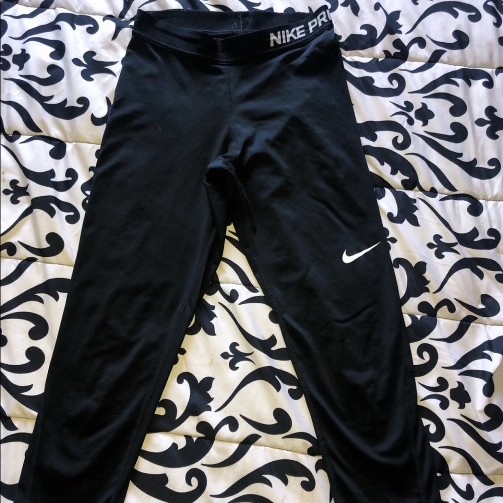 Nike Capri leggings small